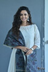 Malavika Nair New Stills